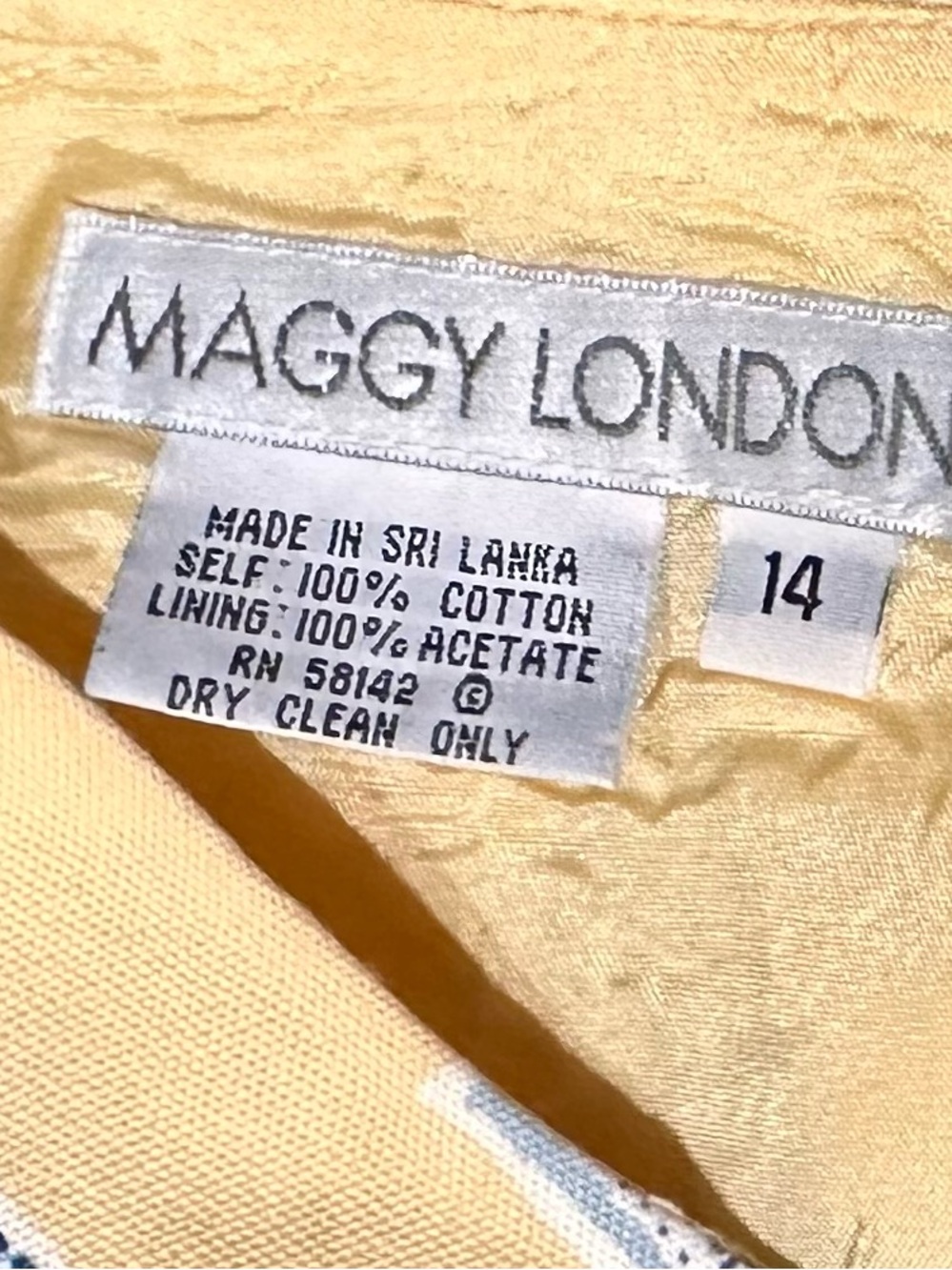 Vintage Maggy LondonWomen’s Yellow & Blue Floral Print Skirt size 14 - Picture 6 of 8